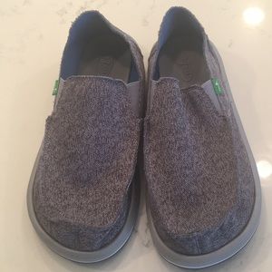 Men’s Sanuk slip on shoes. Brand new, never worn!